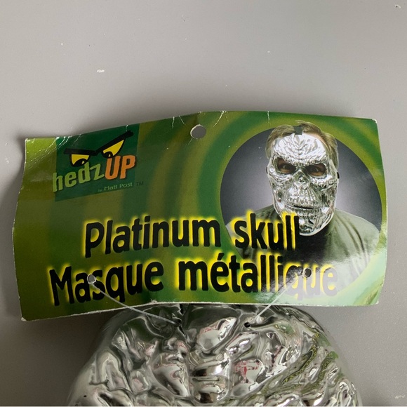 HEDZ UP Platinum Silver Skelton Face Mask Adult Size BRAND NEW - Picture 3 of 5